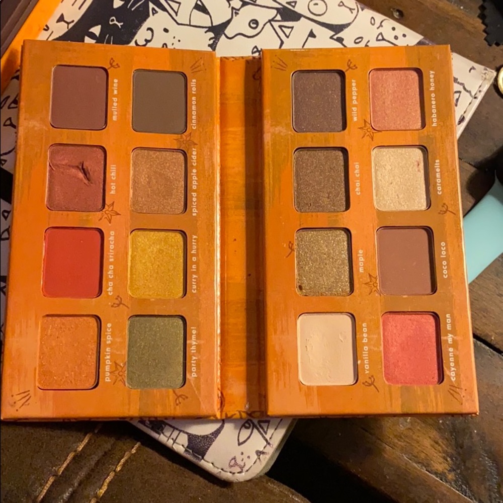 Essences spice up your life 20 color eyeshadow
